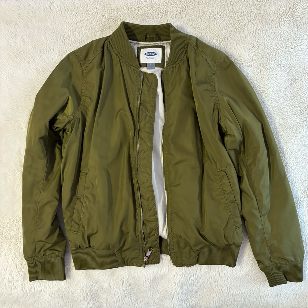 i’m selling this silky military green, medium Old Navy bomber jacket